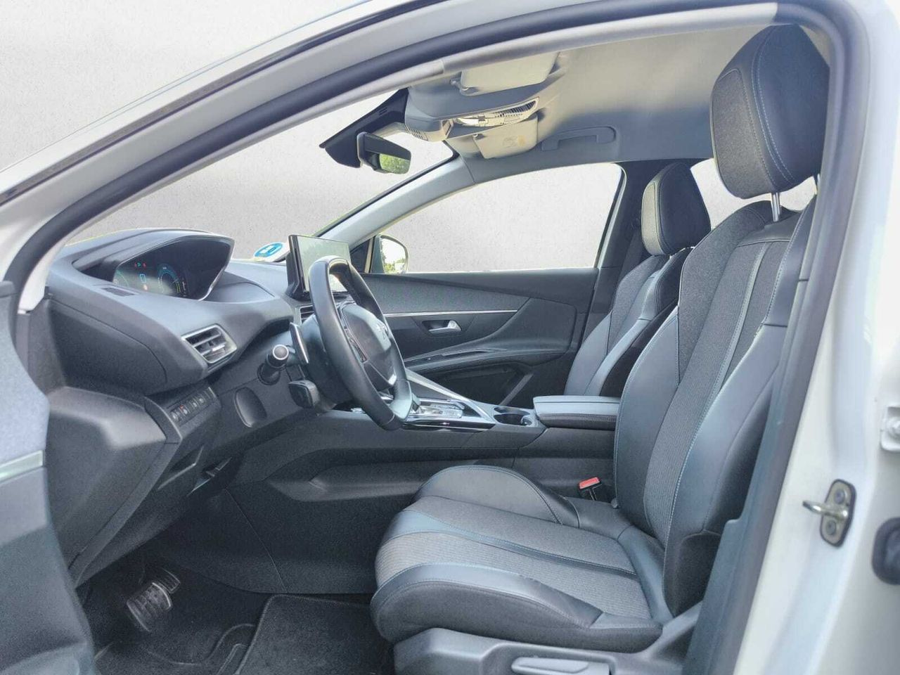 Peugeot 3008 Hybrid ALLURE PACK 225 e-EAT8  - Foto 2