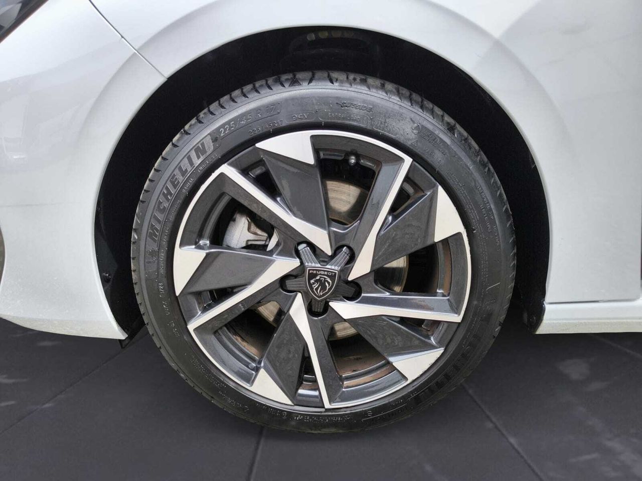 Peugeot 308 ALLURE BLUE HDI 130 CV EAT8  - Foto 2