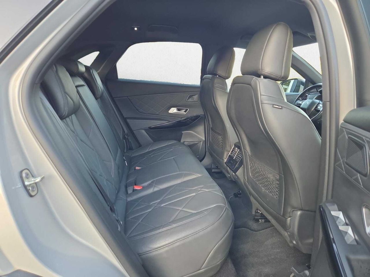 DS DS 7 CROSSBACK E TENSE 4X4 300 CV GRAND CHIC  - Foto 2