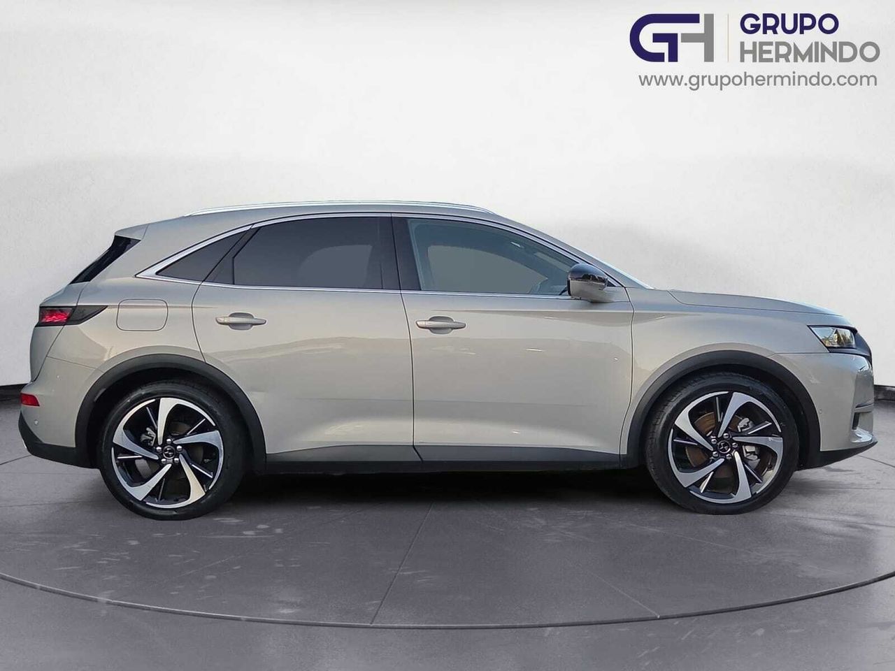 DS DS 7 CROSSBACK E TENSE 4X4 300 CV GRAND CHIC  - Foto 2