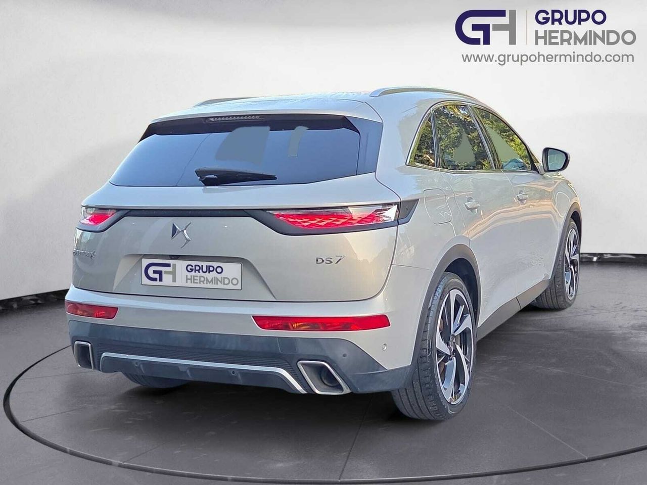 DS DS 7 CROSSBACK E TENSE 4X4 300 CV GRAND CHIC  - Foto 2