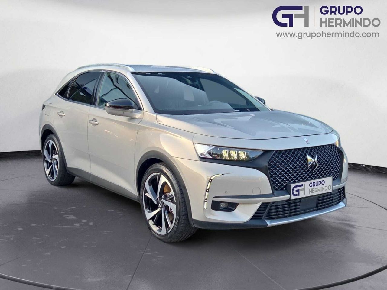 DS DS 7 CROSSBACK E TENSE 4X4 300 CV GRAND CHIC  - Foto 2