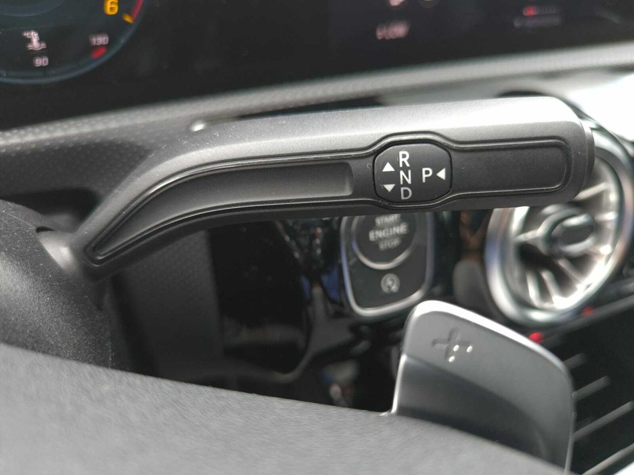 Mercedes CLA 200 D DCT SHOOTING BRAKE AMG LINE+PAQ PREMIUM+ SMARTPHONE  - Foto 2