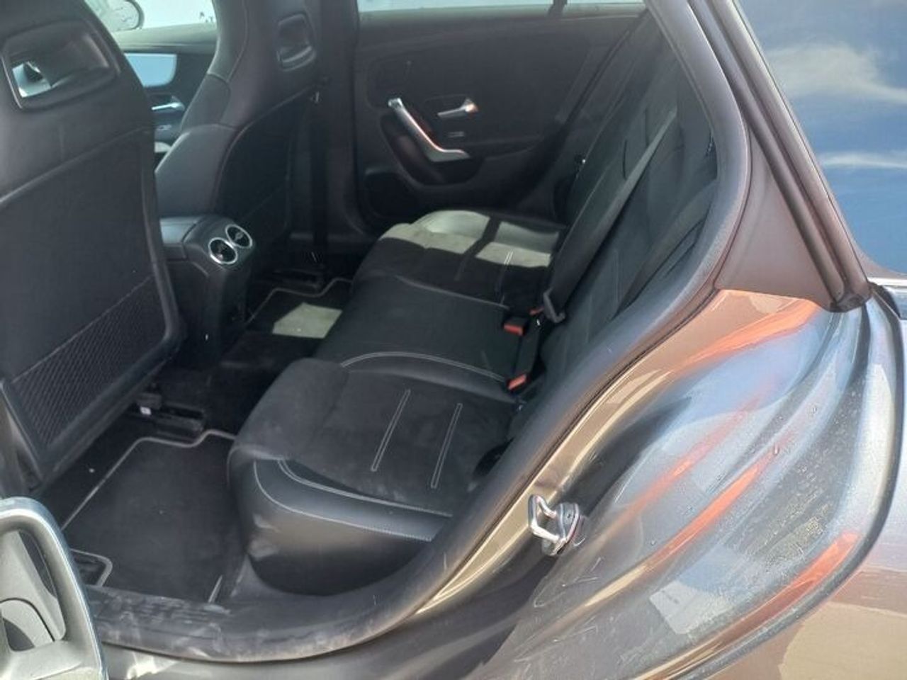 Mercedes CLA 200 D DCT SHOOTING BRAKE AMG LINE+PAQ PREMIUM+ SMARTPHONE  - Foto 2