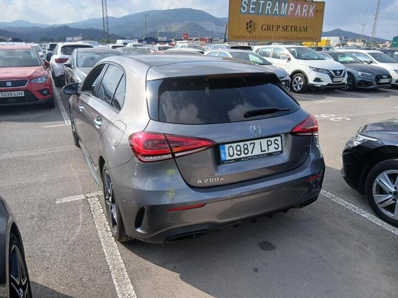 Mercedes Clase A 200 D AMG LINE + PAQUETE PREMIUM+ SMARTPHONE  - Foto 2