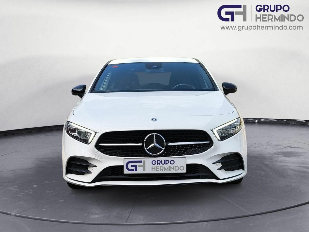 Mercedes Clase A 200 D AMG LINE + PAQUETE PREMIUM+ SMARTPHONE  - Foto 2