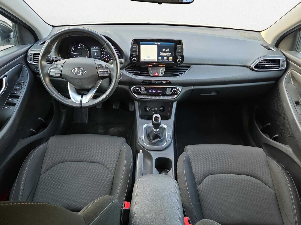 Hyundai i30 1.4 TGDI STYLE FASTBACK  - Foto 2