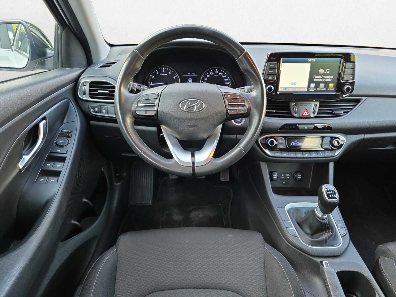 Hyundai i30 1.4 TGDI STYLE FASTBACK  - Foto 2