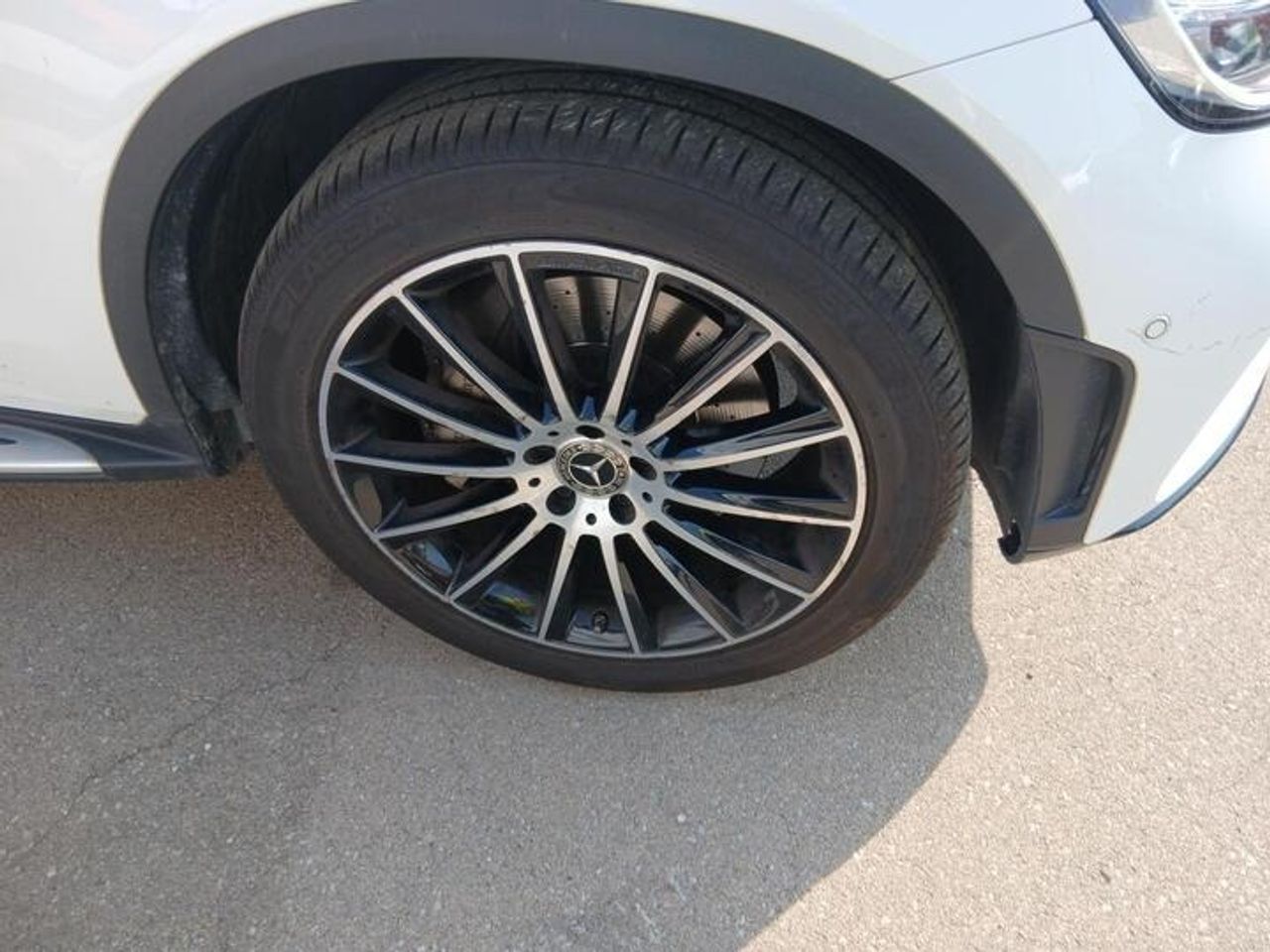 Mercedes Clase GLC 220 D 4 MATIC AMG LINE LL 20 