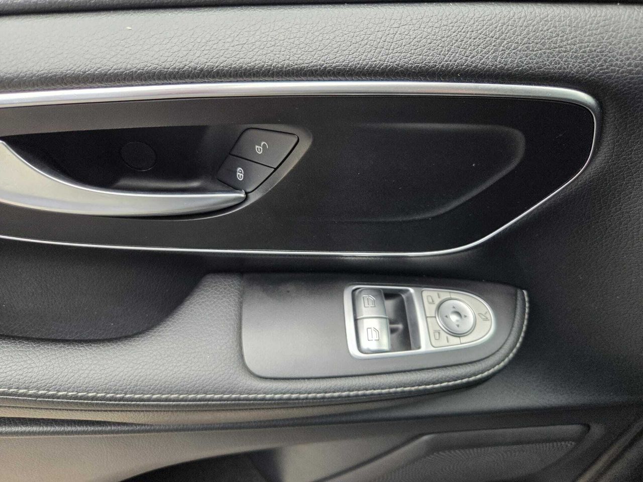 Mercedes Clase V 250 D AVANTGARDE  LARGO 7 PLAZAS  - Foto 2