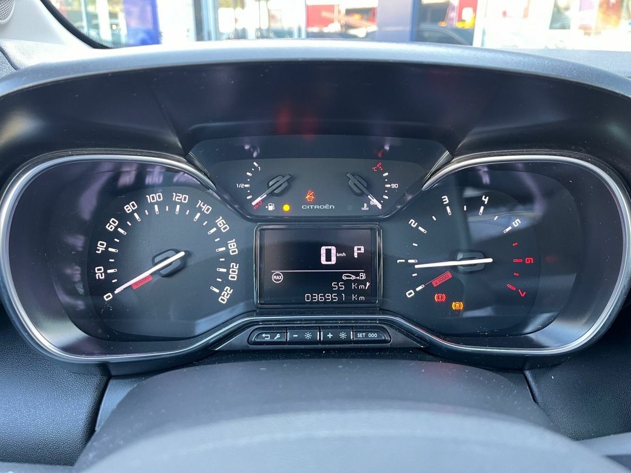 Citroën C3 Aircross BLUE HDI 120 CV EAT6 SHINE  - Foto 2