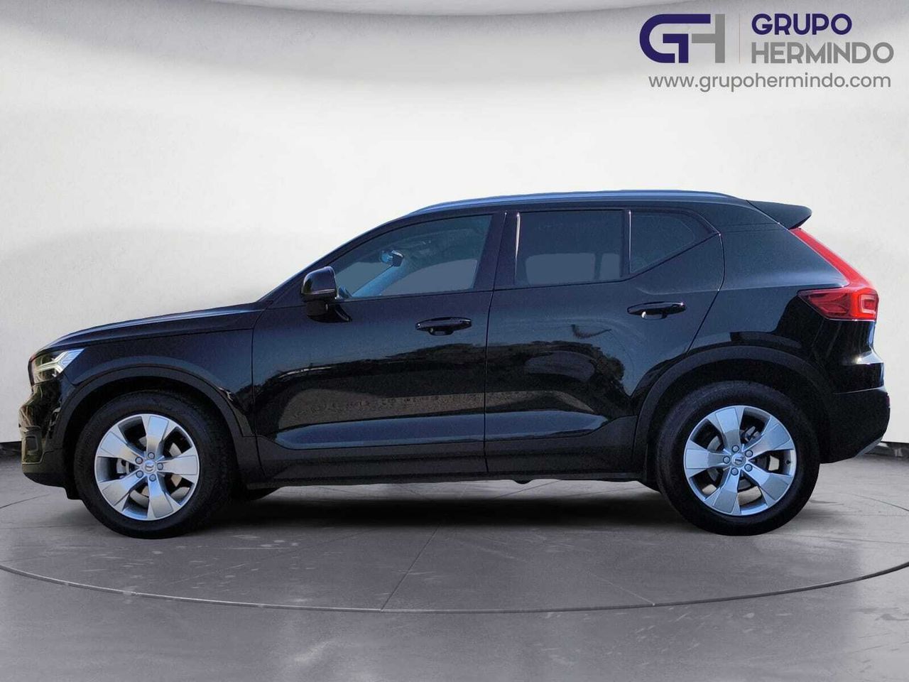 Volvo XC40 1.5 T3 MOMENTUM AUT  - Foto 2