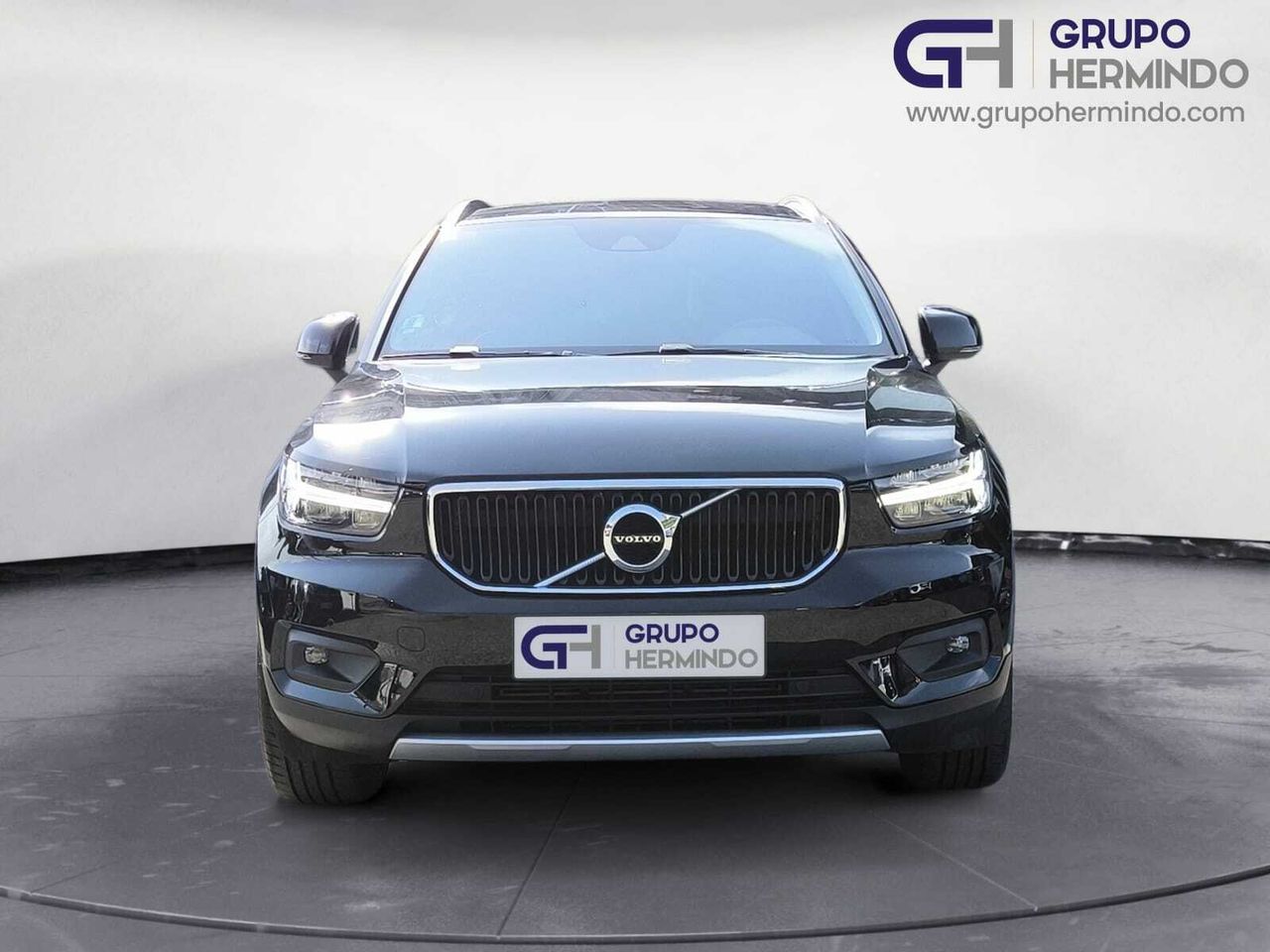 Volvo XC40 1.5 T3 MOMENTUM AUT  - Foto 2