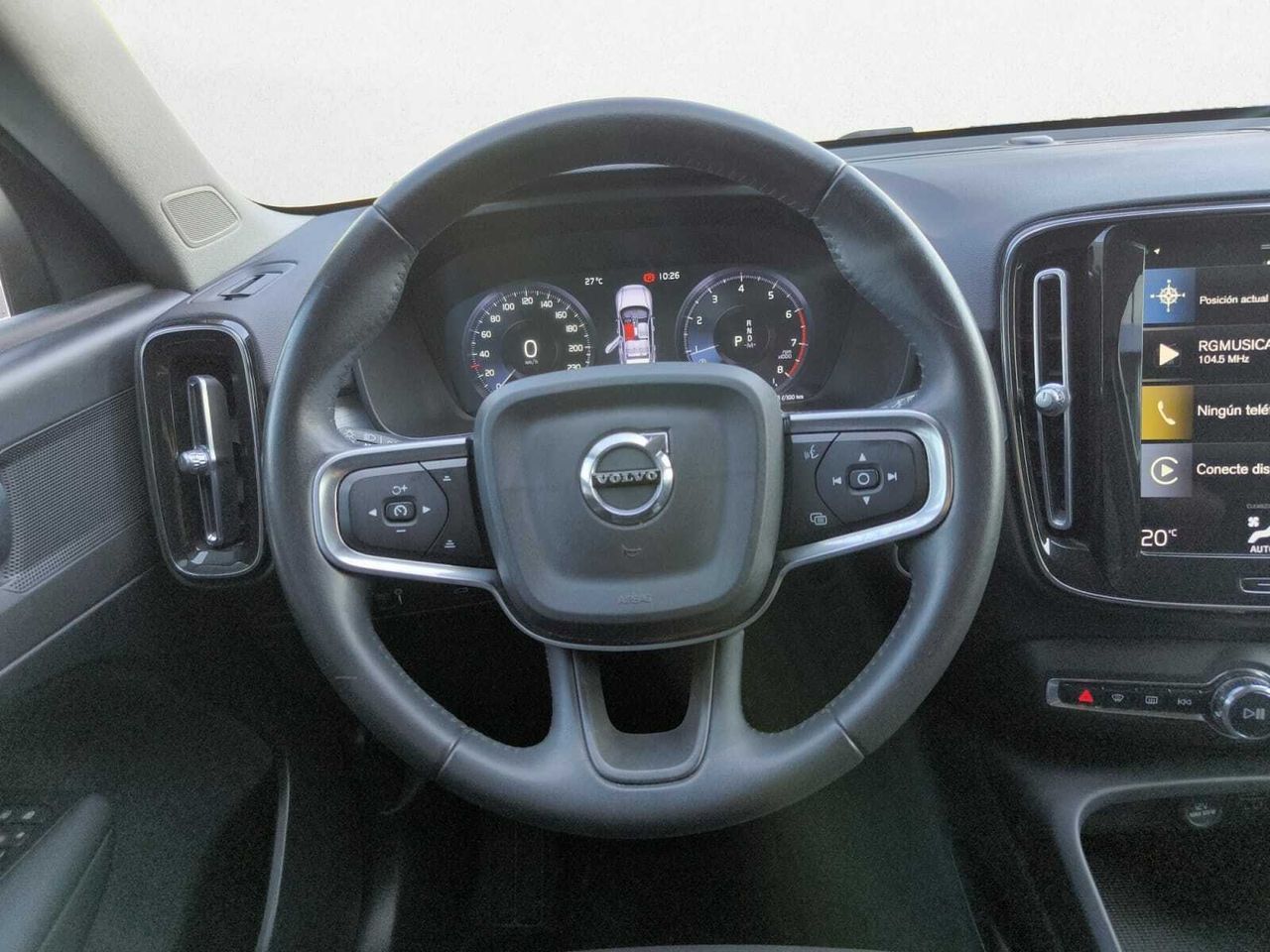 Volvo XC40 1.5 T3 MOMENTUM AUT  - Foto 2