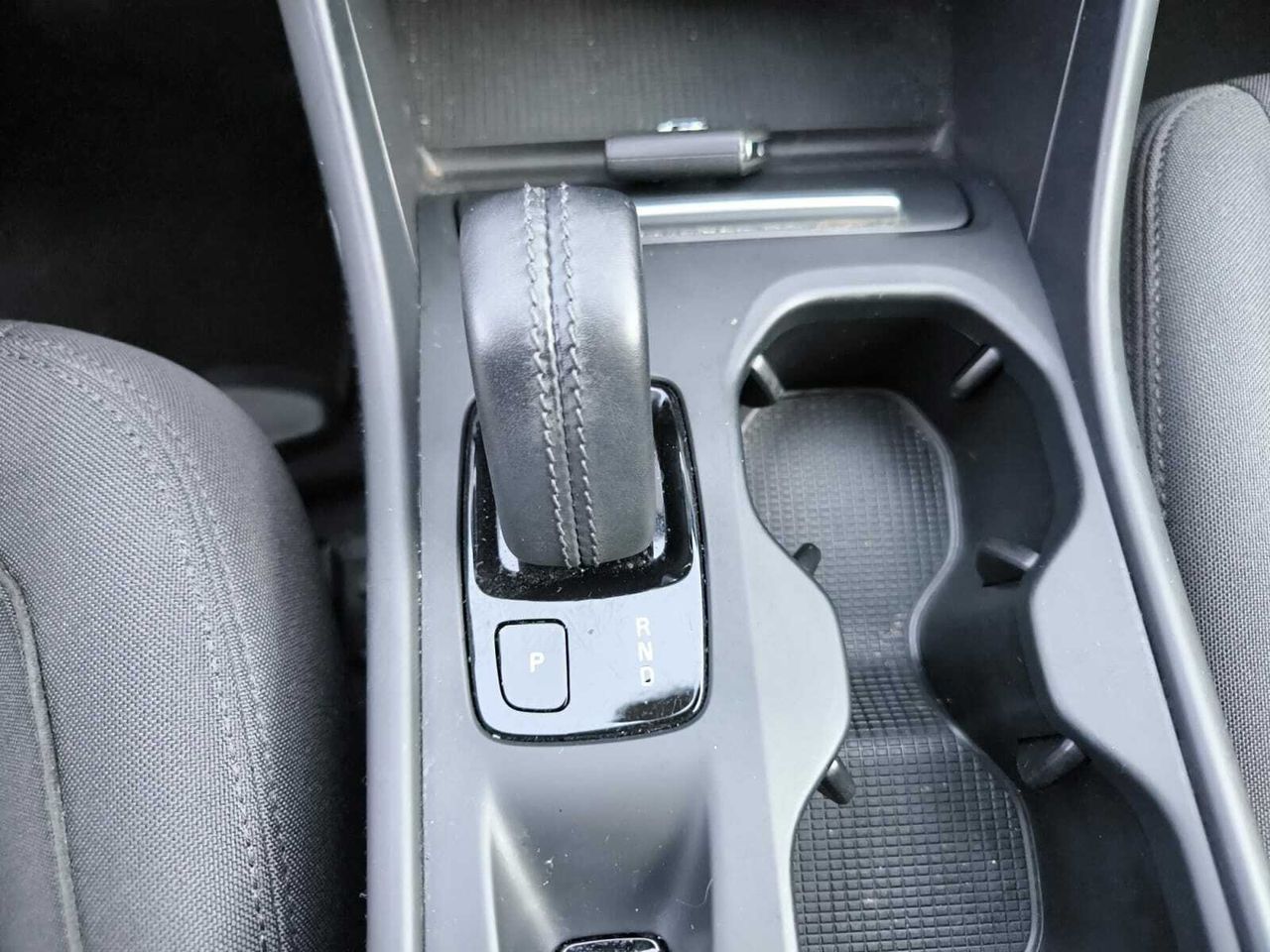 Volvo XC40 1.5 T3 MOMENTUM AUT  - Foto 2