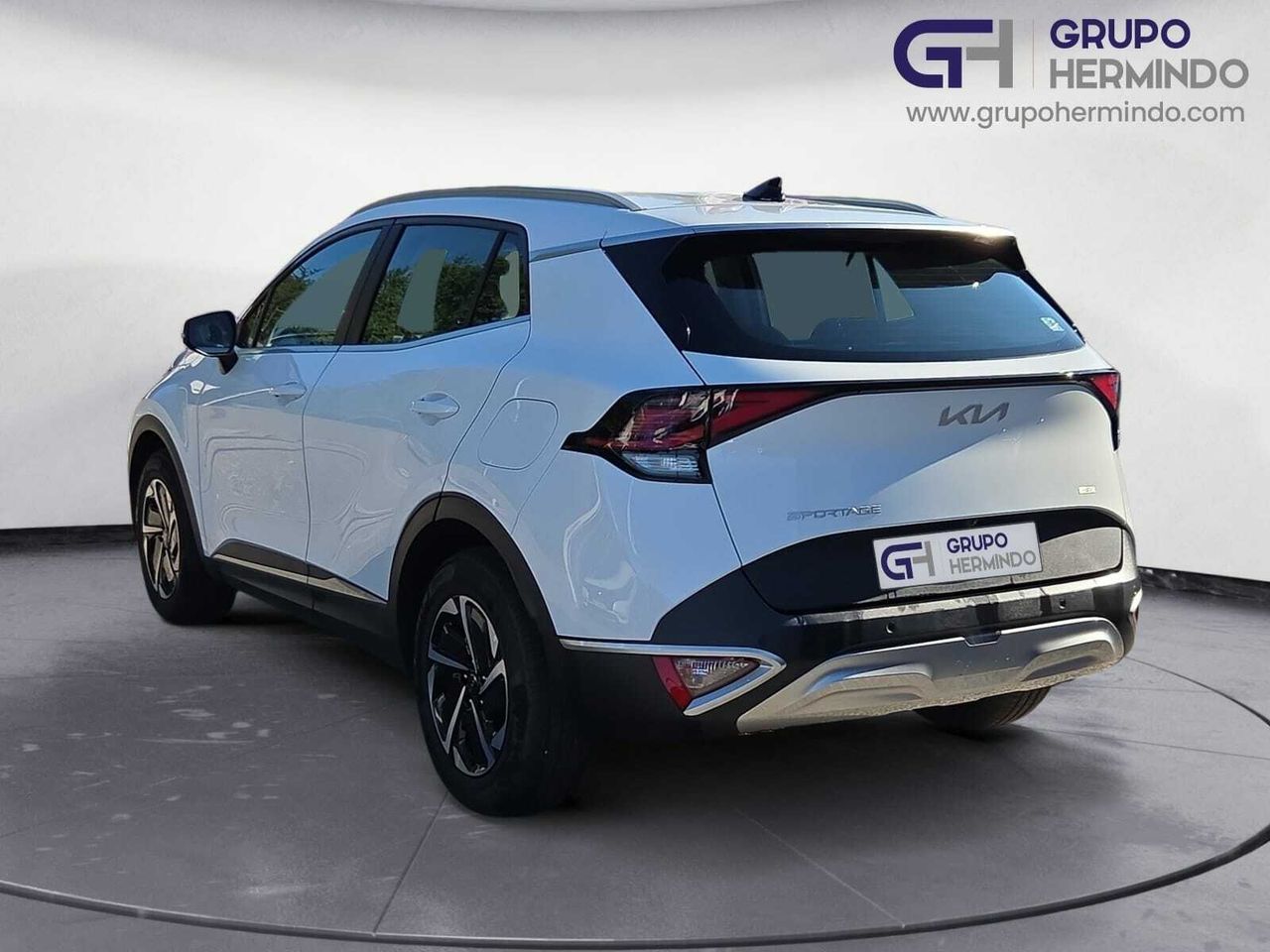Kia Sportage 1.6 TGDI HEV DRIVE 230 CV  - Foto 2