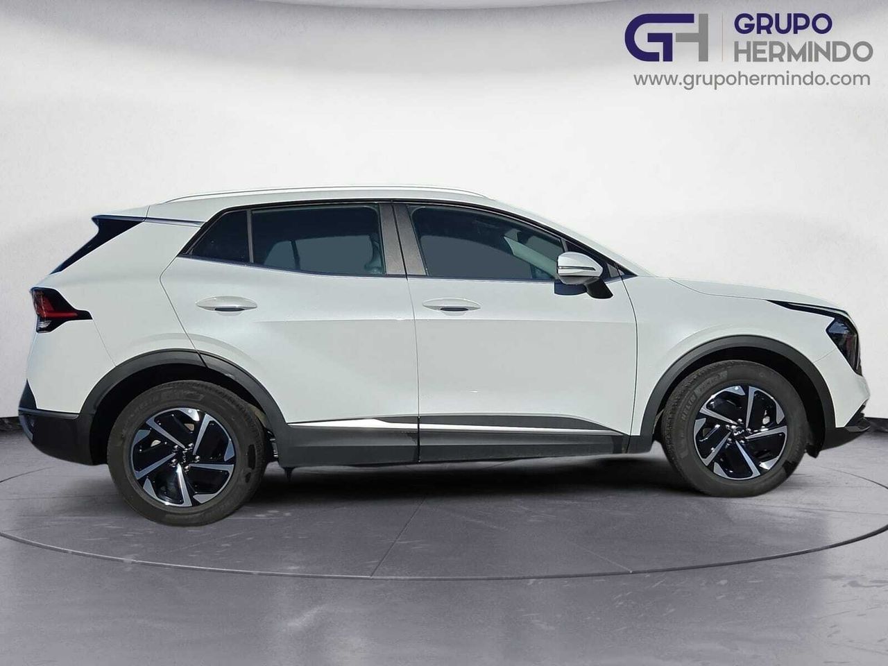 Kia Sportage 1.6 TGDI HEV DRIVE 230 CV  - Foto 2