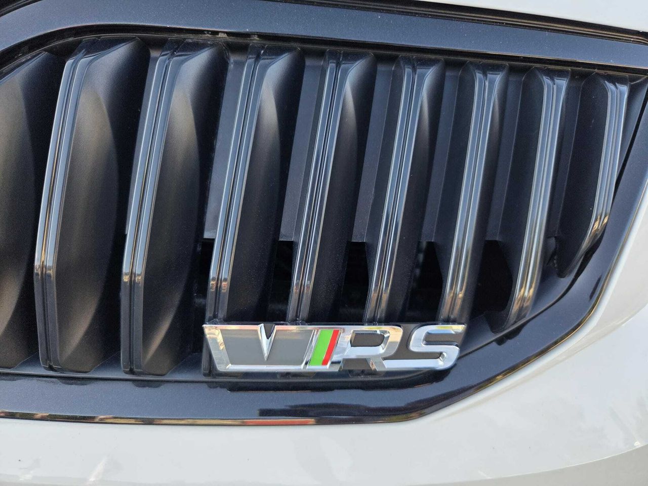 Skoda Octavia 2.0 TDI 184 CV DSG RS  - Foto 2