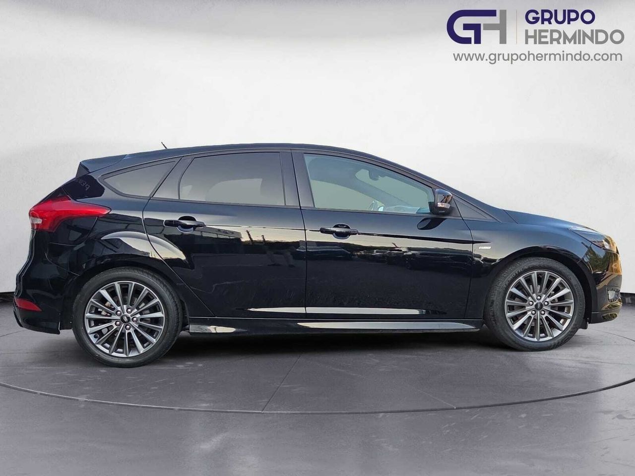 Ford Focus ST LINE SPORT 120 CV  - Foto 2