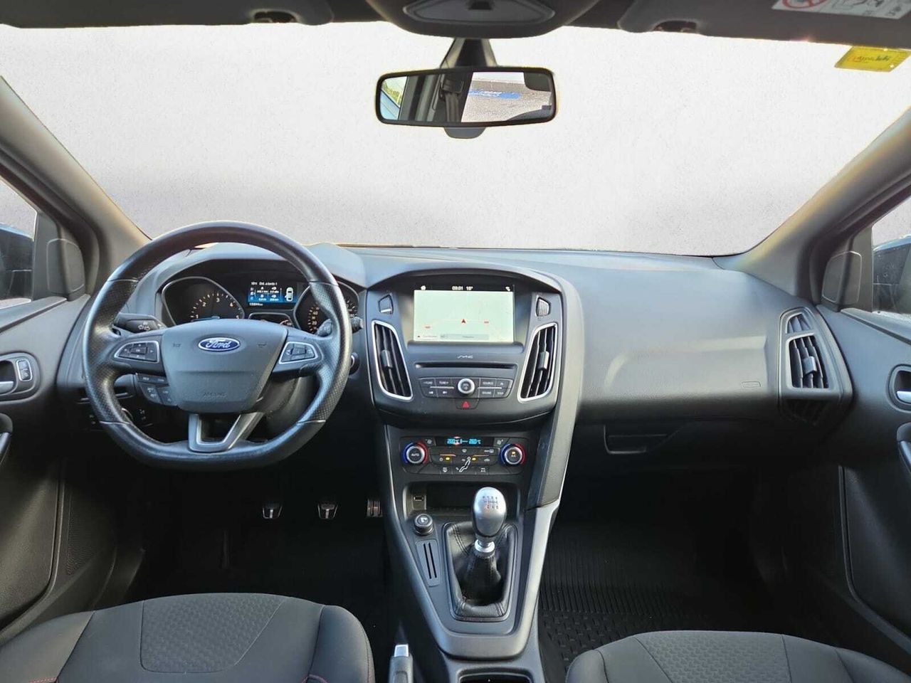 Ford Focus ST LINE SPORT 120 CV  - Foto 2