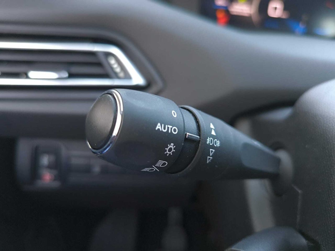 Peugeot 308 ACTIVE PACK BLUE HDI  100 CV  - Foto 2