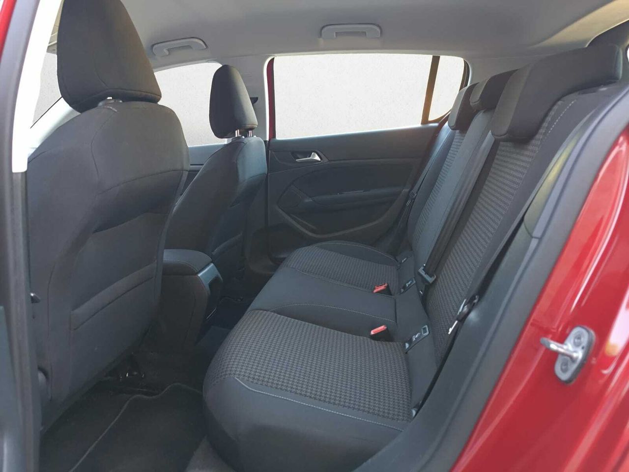Peugeot 308 ACTIVE PACK BLUE HDI  100 CV  - Foto 2