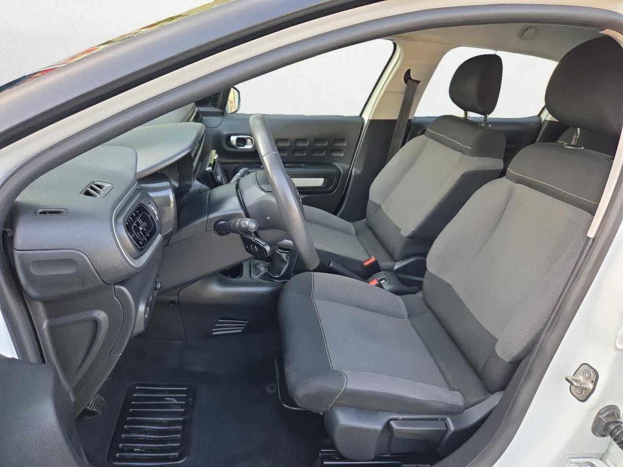 Citroën C3 LIVE PACK BLUE HDI 100 CV  - Foto 2