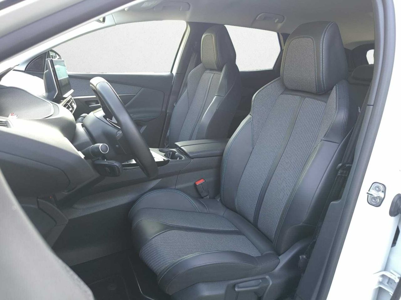 Peugeot 3008 ALLURE PACK BLUE HDI 130 CV  - Foto 2