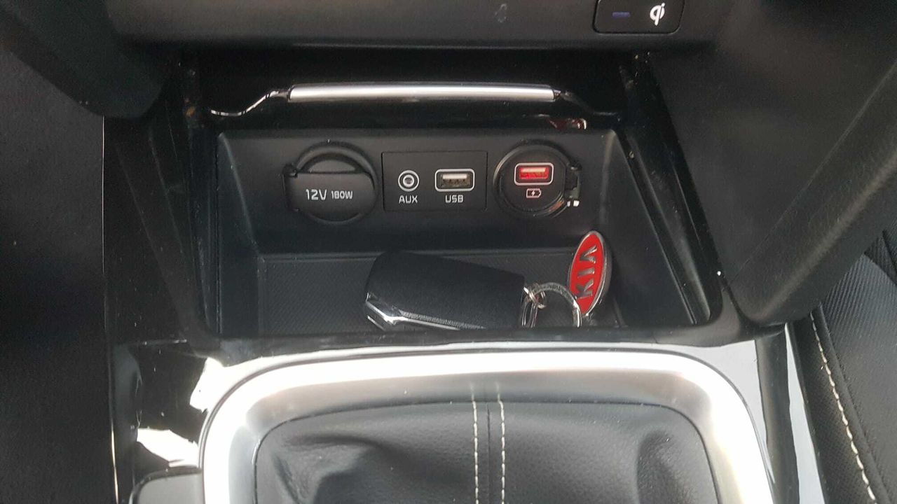 Kia Ceed TOURER 1.6 CRDI 136 CV GT LINE + PAQUETE TECHO PANORAMICO  - Foto 2