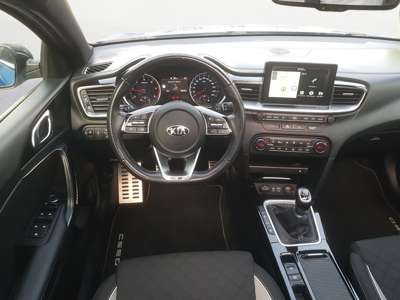Kia Ceed TOURER 1.6 CRDI 136 CV GT LINE + PAQUETE TECHO PANORAMICO  - Foto 2