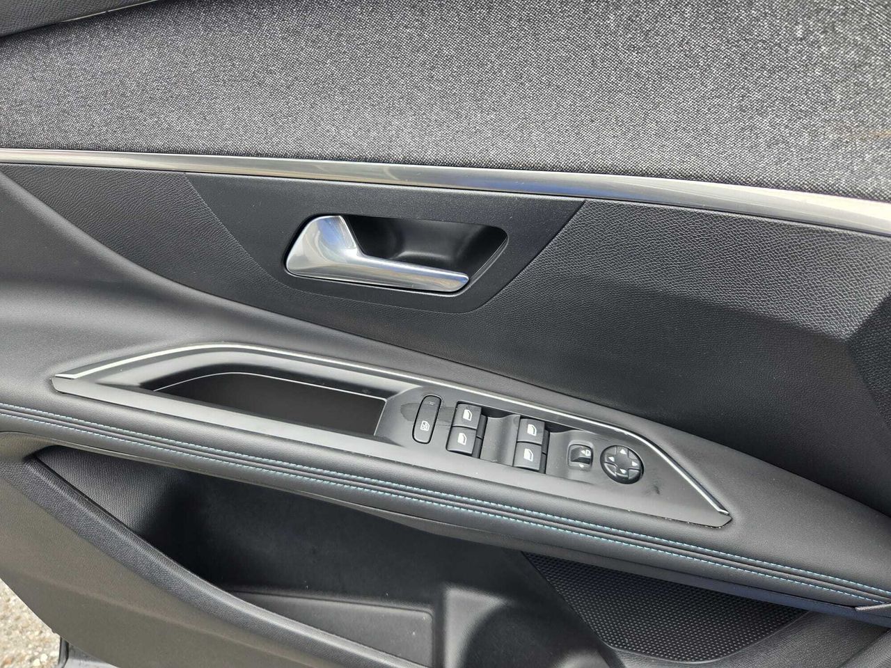 Peugeot 3008 ALLURE PACK PLUG-IN HYBRID 225 e-EAT8  - Foto 2