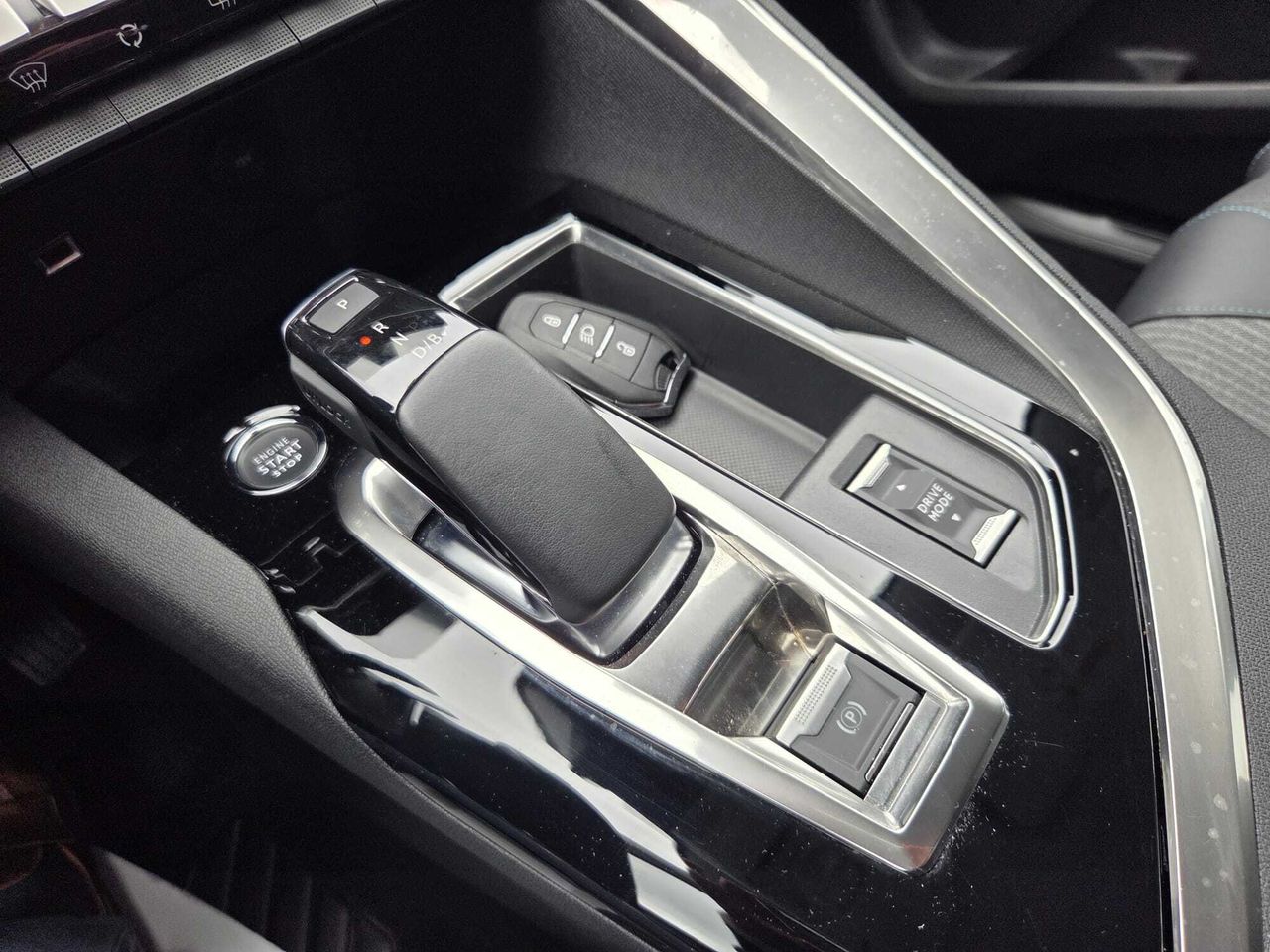 Peugeot 3008 ALLURE PACK PLUG-IN HYBRID 225 e-EAT8  - Foto 2