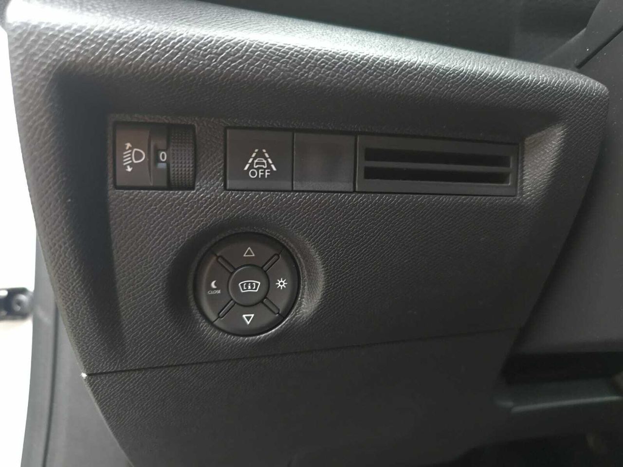 Citroën C4 FEEL PACK BLUE HDI 130 CV EAT8  - Foto 2
