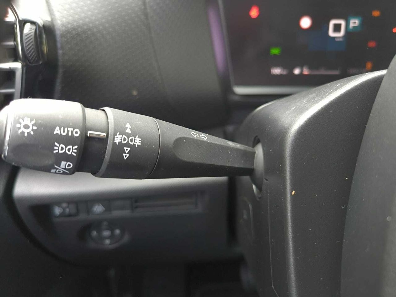 Citroën C4 FEEL PACK BLUE HDI 130 CV EAT8  - Foto 2