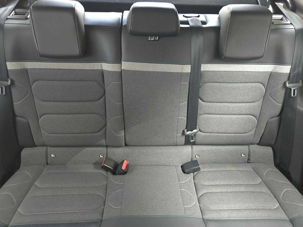 Citroën C4 FEEL PACK BLUE HDI 130 CV EAT8  - Foto 2
