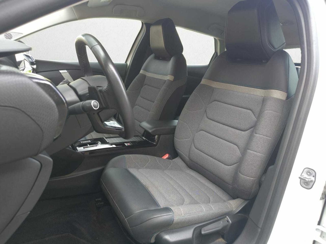 Citroën C4 FEEL PACK BLUE HDI 130 CV EAT8  - Foto 2