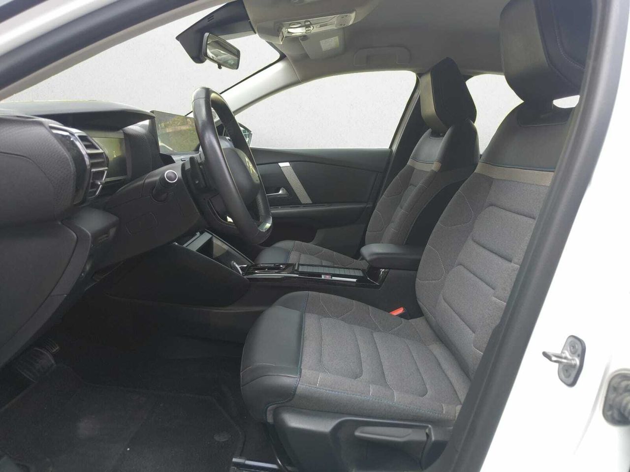 Citroën C4 FEEL PACK BLUE HDI 130 CV EAT8  - Foto 2