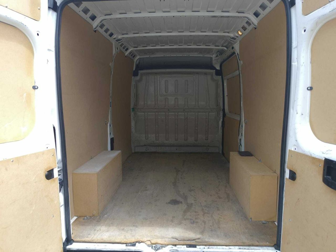 Peugeot Boxer FG PACK 335 L2 H2 BLUE HDI 140 CV  - Foto 2