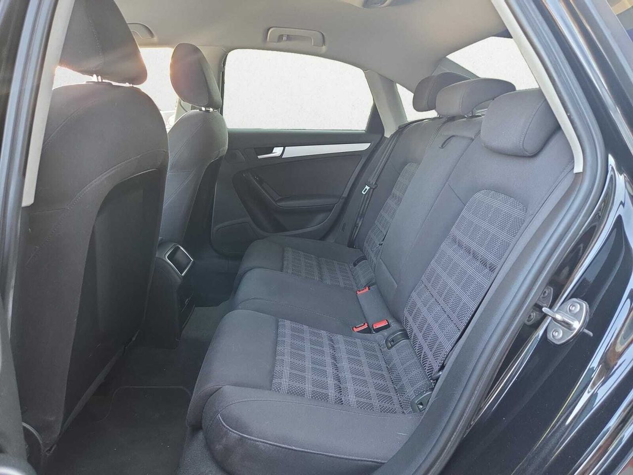 Audi A4 S LINE 2.0 TDI 150 CV  - Foto 2