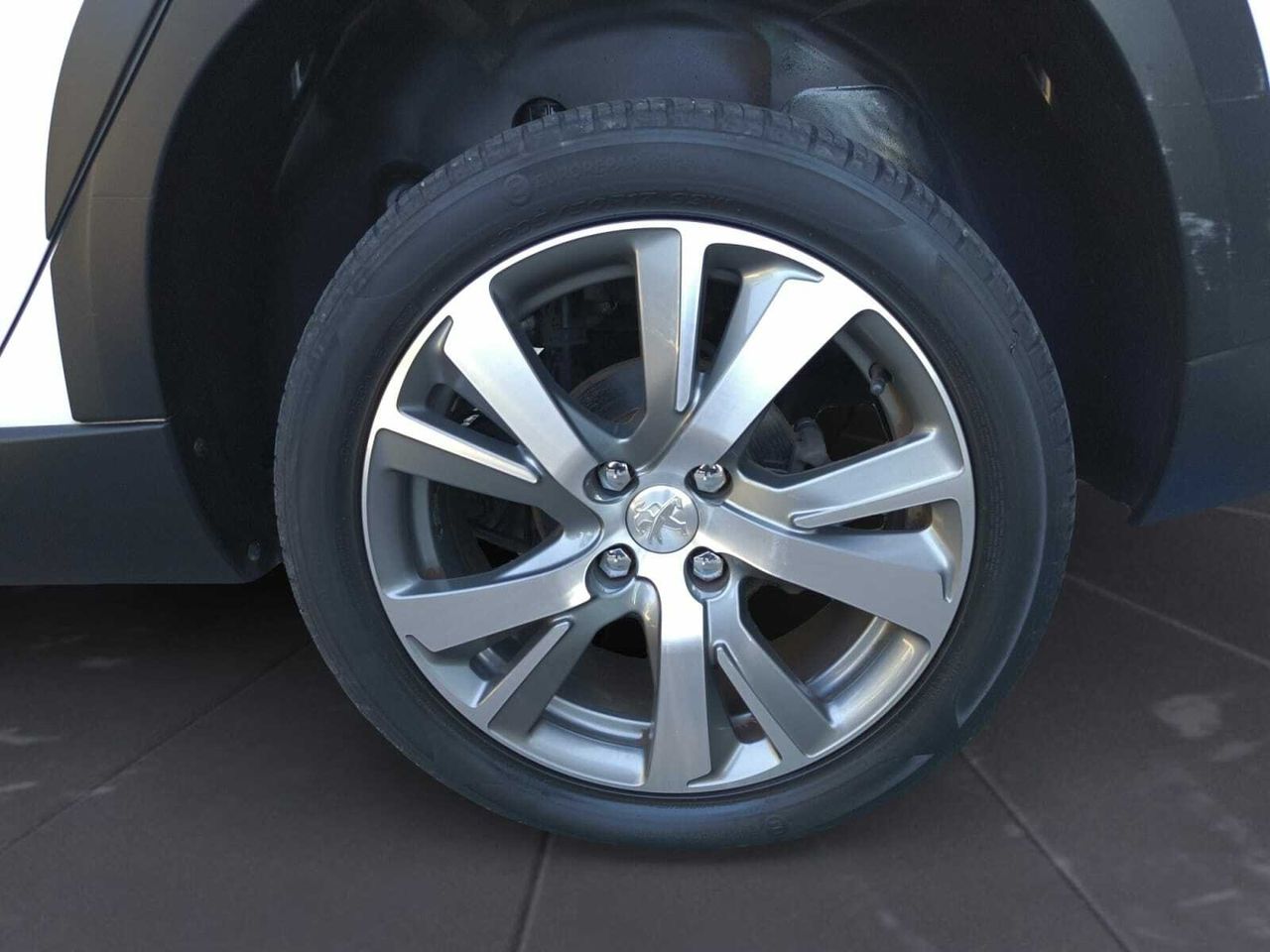 Peugeot 2008 ALLURE BLUE HDI 120 CV EAT6  - Foto 2