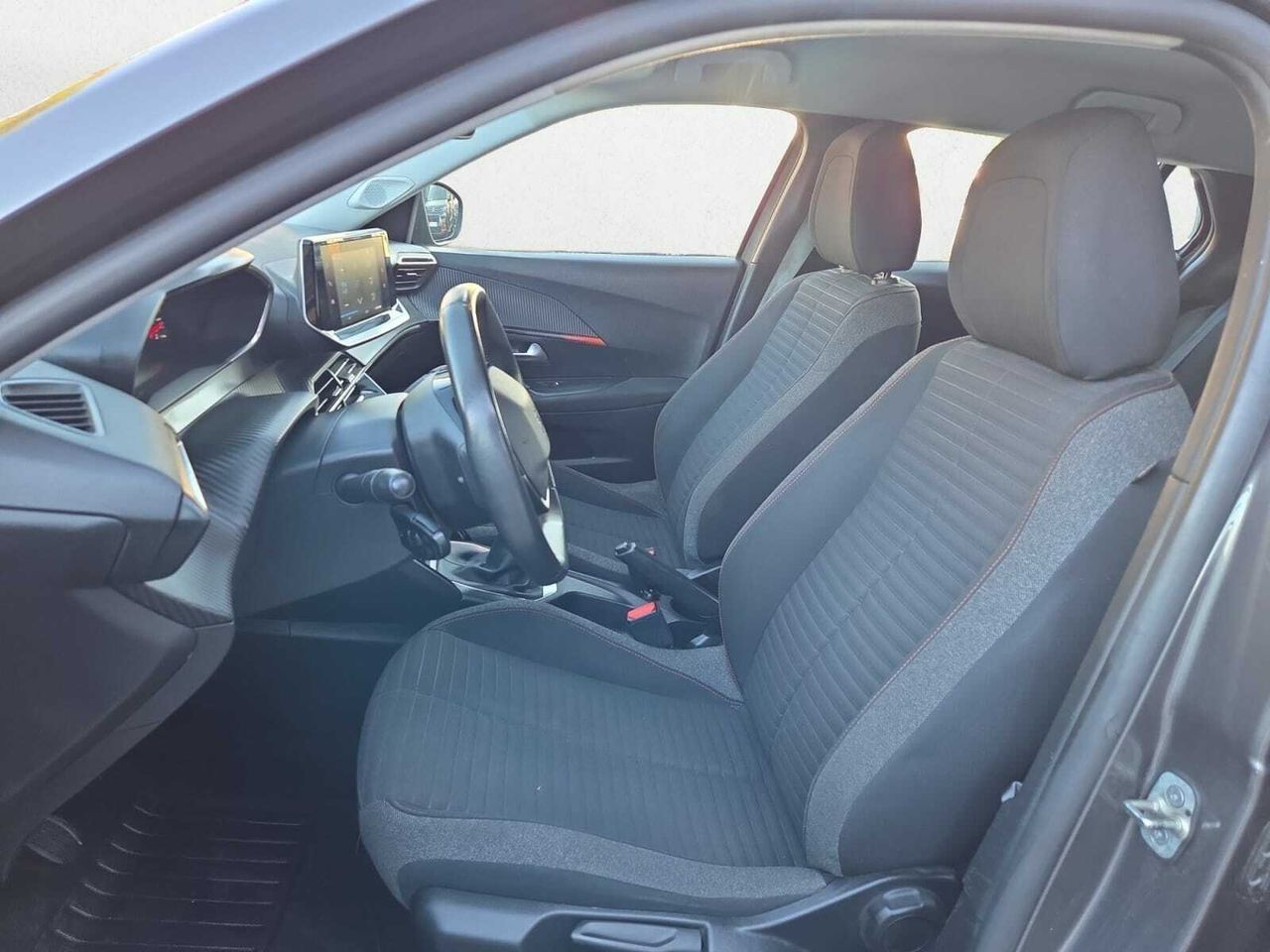 Peugeot 2008 ACTIVE PACK BLUE HDI 110  CV  - Foto 2