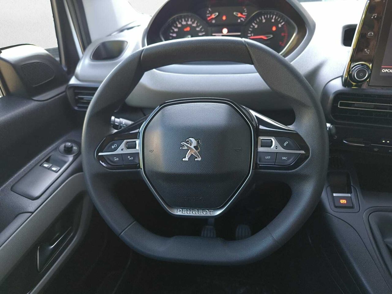 Peugeot Rifter NAV + BLUE HDI 100 CV STANDARD  - Foto 2