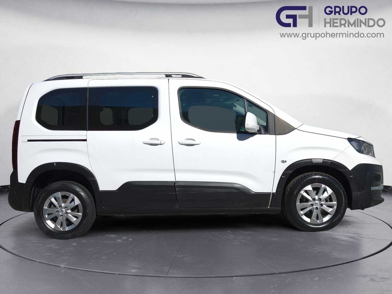 Peugeot Rifter NAV + BLUE HDI 100 CV STANDARD  - Foto 2