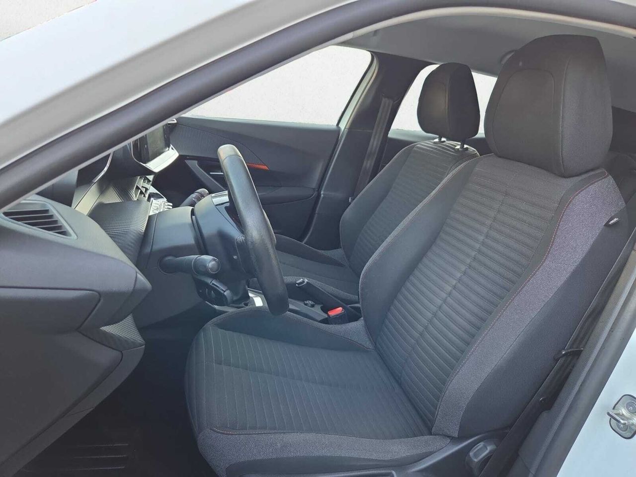 Peugeot 2008 ACTIVE BLUE HDI 110 CV  - Foto 2