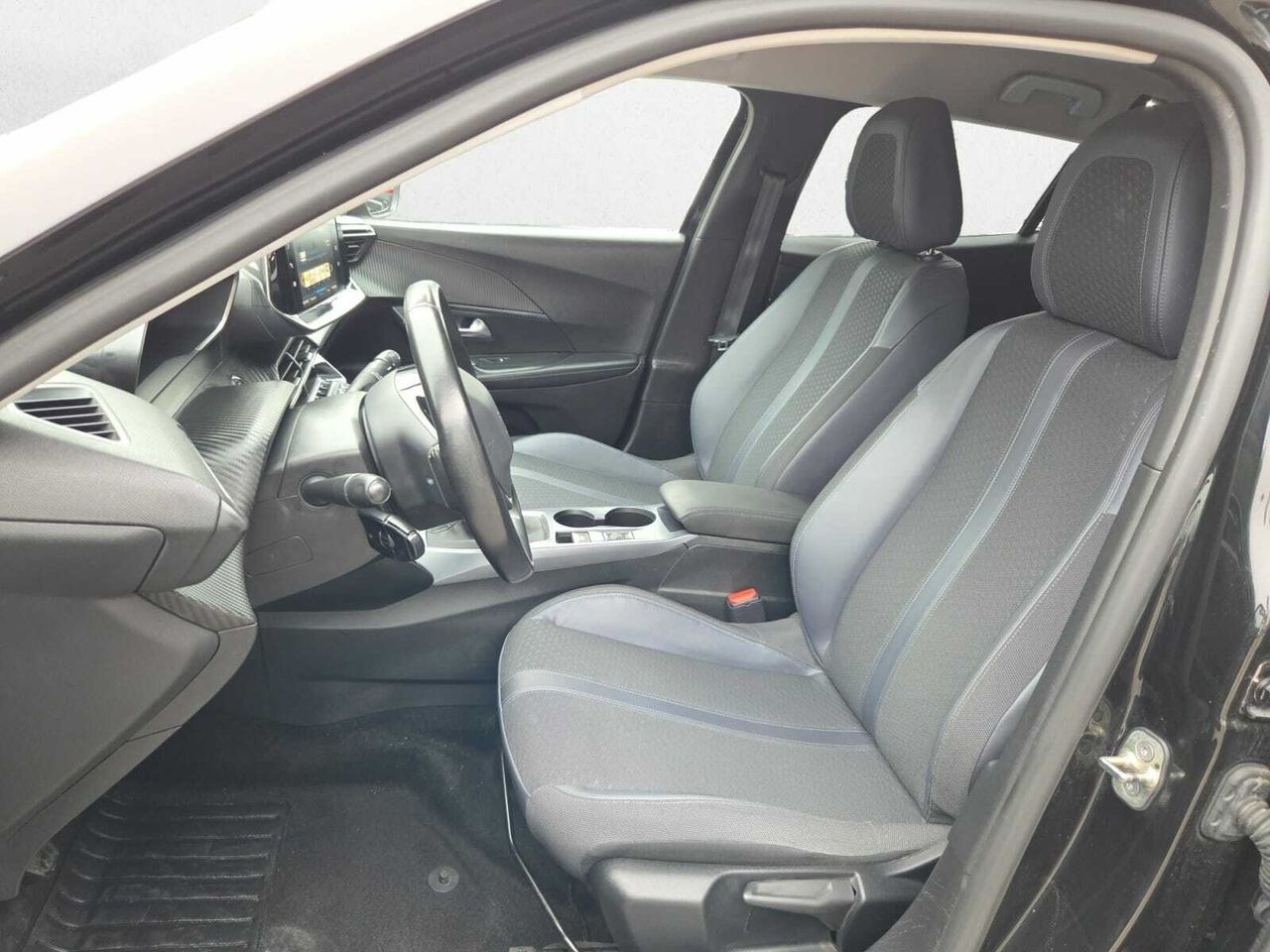 Peugeot 2008 ALLURE BLUE HDI 100 CV 6 VEL  - Foto 2