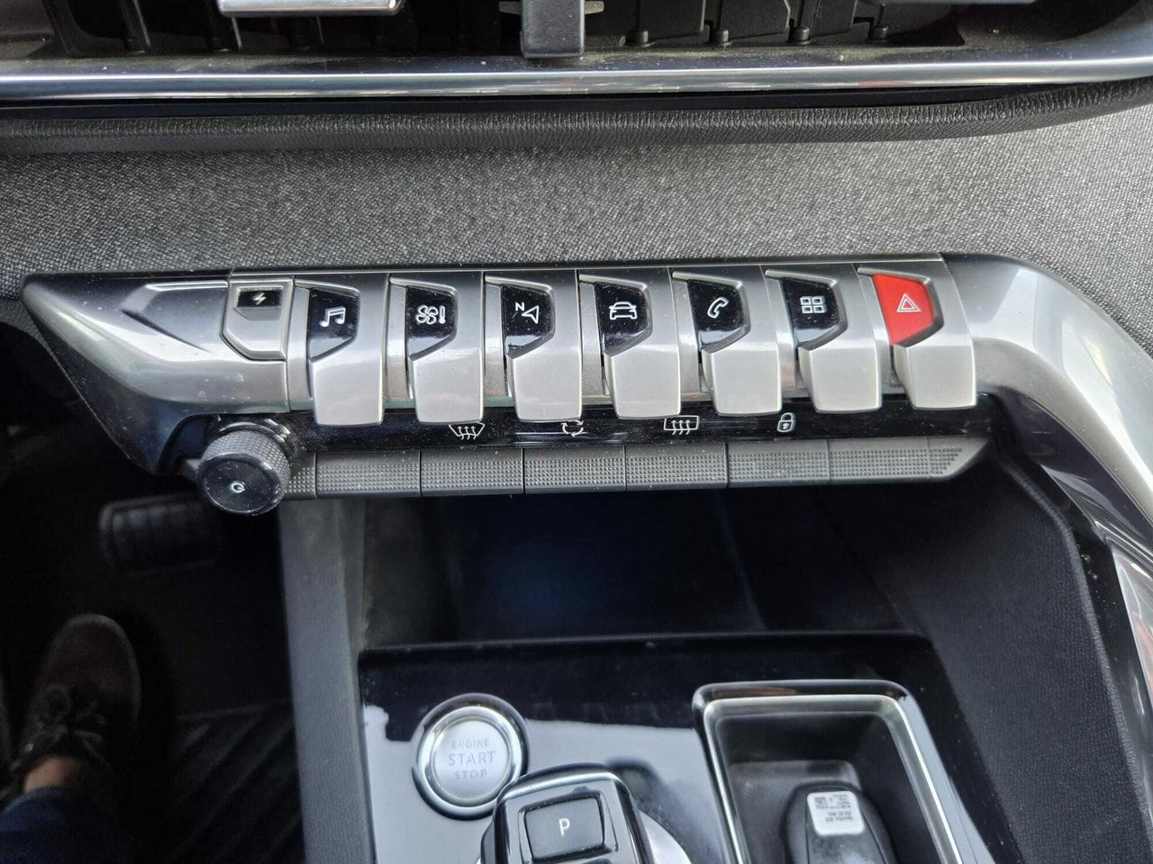 Peugeot 3008 Hybrid ALLURE PACK 225 e-EAT8  - Foto 2