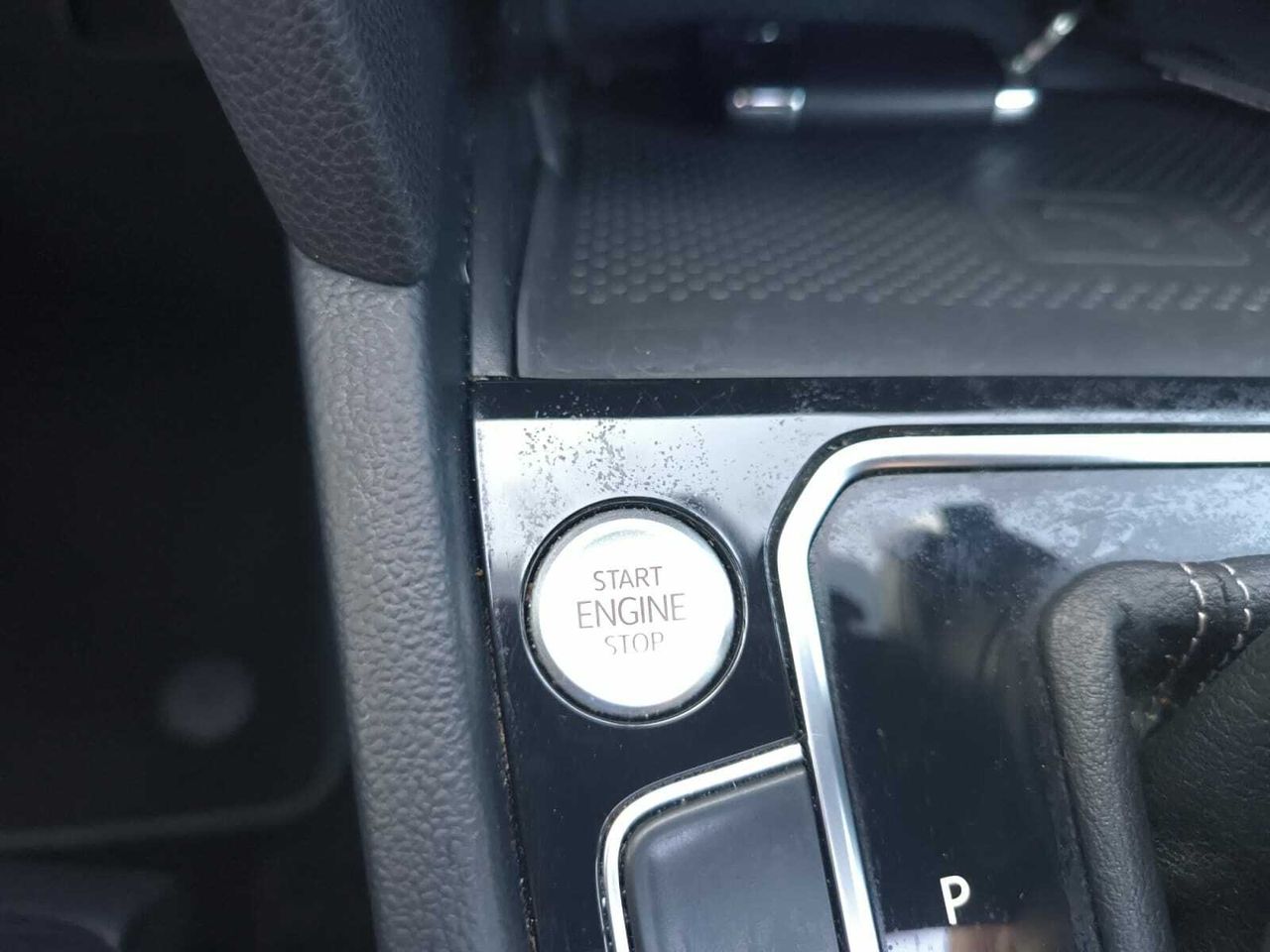 Volkswagen Passat VARIANT R LINE 2.0 TDI 110 KW 150 CV DSG  - Foto 2