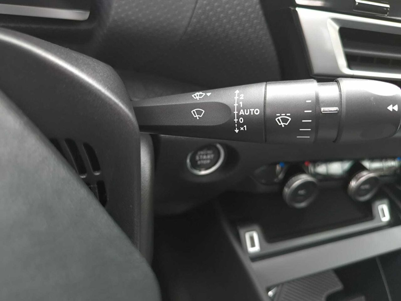 Citroën C4 BLUE HDI 130 CV SHINE EAT8  - Foto 2