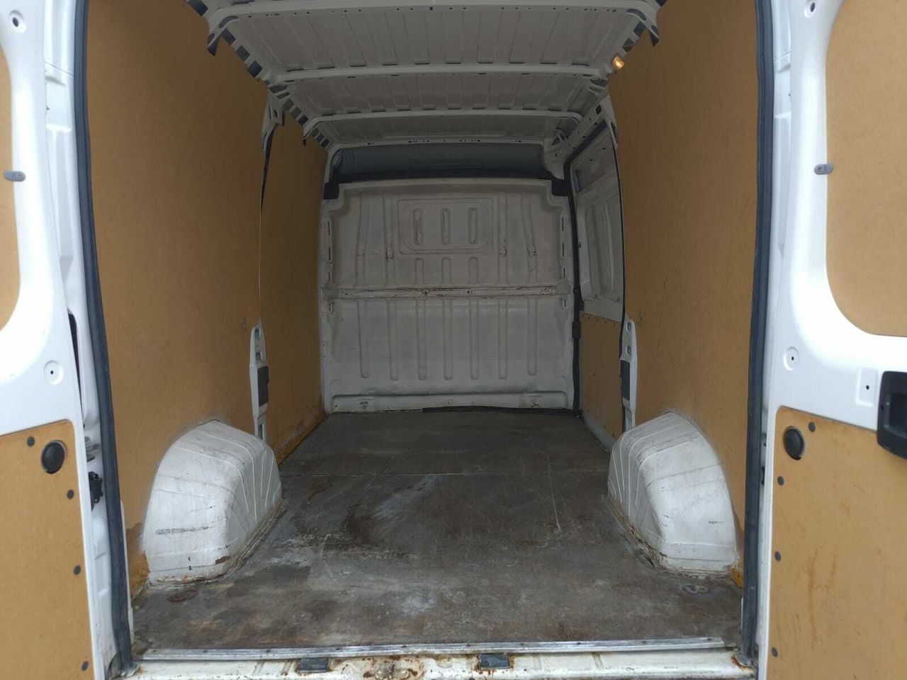Peugeot Boxer FG PACK 335 L2 H2 BLUE HDI 140 CV  - Foto 2