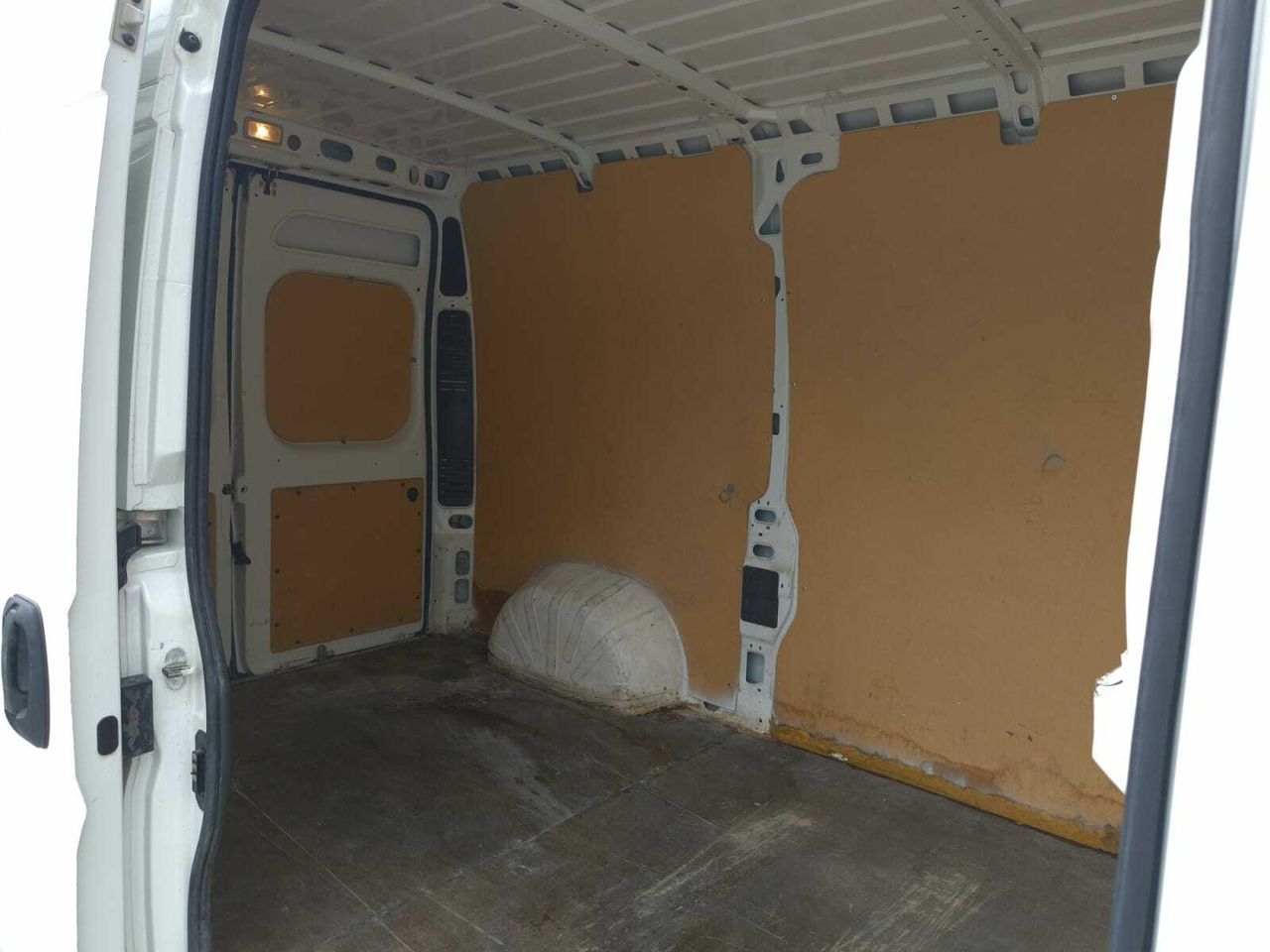 Peugeot Boxer FG PACK 335 L2 H2 BLUE HDI 140 CV  - Foto 2